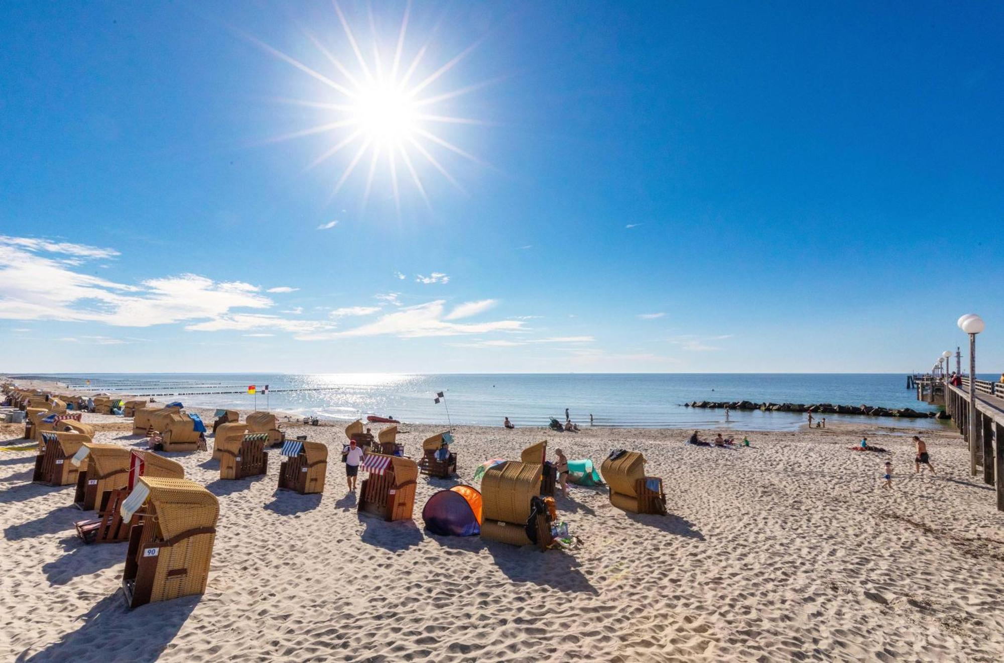 Kleine Freiheit An Der Seebruecke Zingst Luaran gambar
