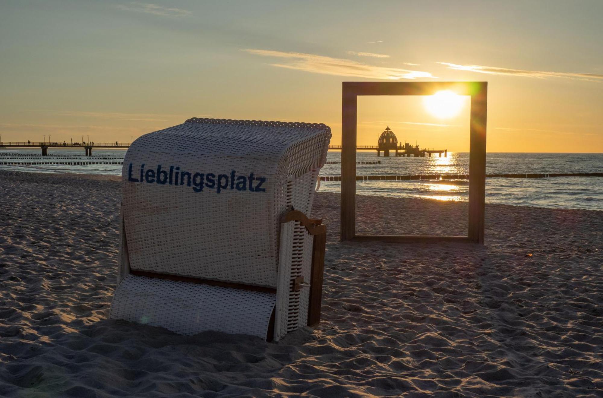 Kleine Freiheit An Der Seebruecke Zingst Luaran gambar